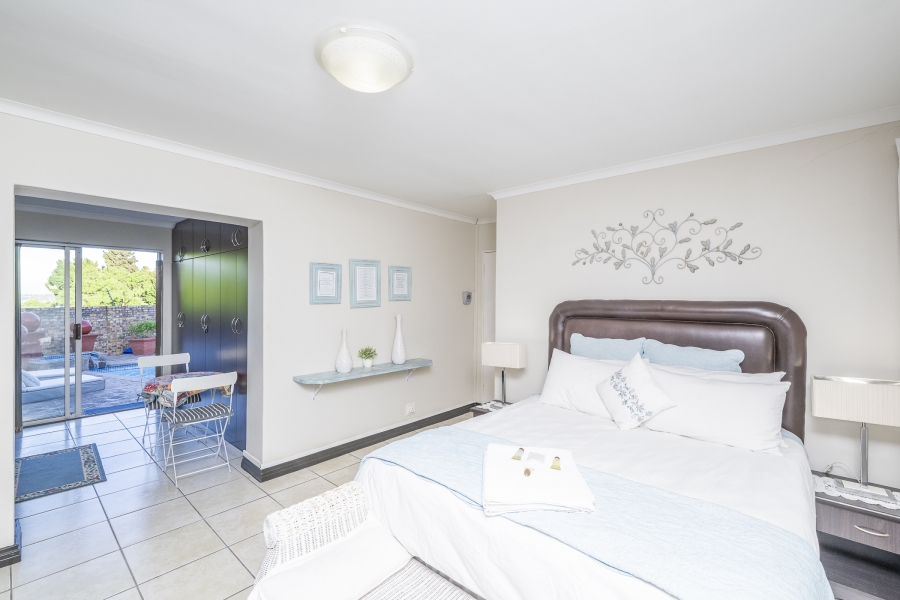 7 Bedroom Property for Sale in Eversdal Western Cape